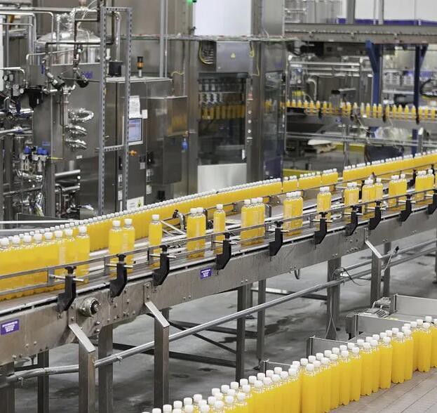 The factory sells carbonated soft drink filling machines for glass bottles - Image 4